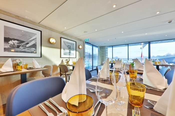 Viva Cruises Viva Two - Bistro 8.jpg